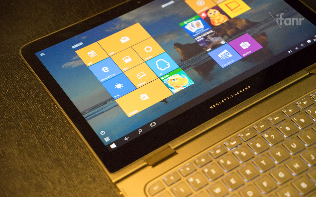 Hewlett Packard HP Spextre X360 2015 photo by Hao Ying ifanr-42
