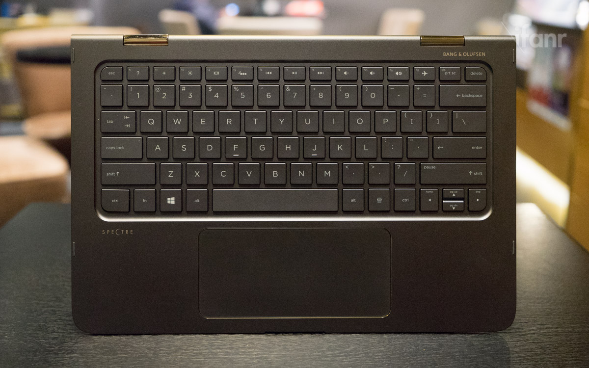 Hewlett Packard HP Spextre X360 2015 photo by Hao Ying ifanr-34